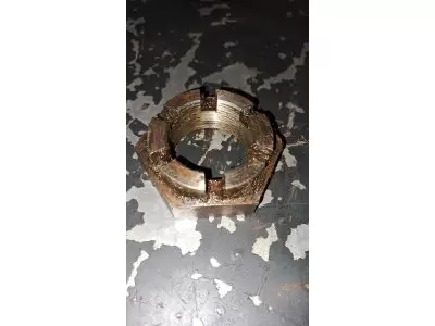 ECROU DE PORTE DENT M36X1,5 CL 6 FZB DIN937 LP : 1509