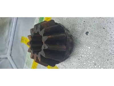 PIGNON CONIQUE Z13 POUR BOITIER HOWARD LP : 1509