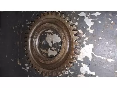 PIGNON INTERMEDIAIRE DE LAMIER Z38 LP : 1914