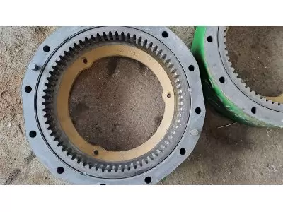 COURONNE DE REDUCTEUR ARRIERE DROITE 