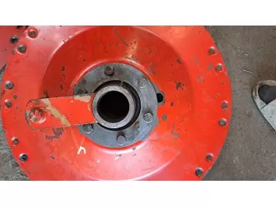 FLASQUE AVEC MOYEU SUPPORT DE CAME