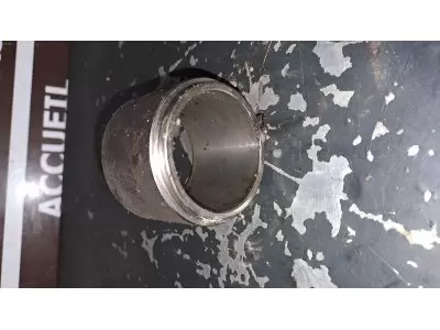 ENTRETOISE SUR PORTE DENT LAT HOWARD HK  60X4,5X49 