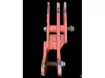 CROCHET DE TRACTION GAUCHE 