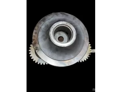 PORTE SATELLITES + SATELLITES DE  REDUCTEUR ARRIERE 