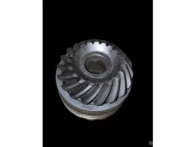 PIGNON D'ENTRAINEMENT DE POMPE Z19 AVEC MANCHON 