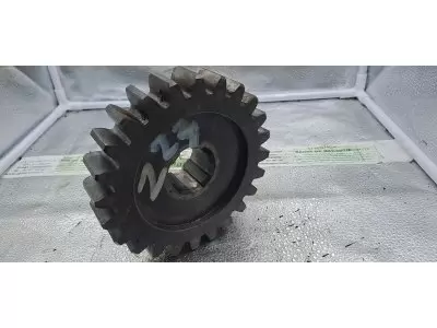 PIGNON DE BOITIER Z23 