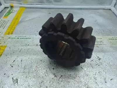 PIGNON DE BOITIER Z15 