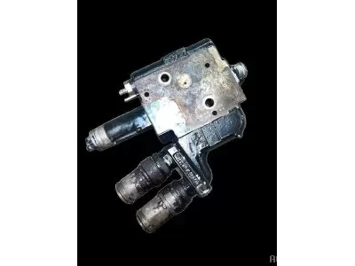 DISTRIBUTEUR D'INVERSION ÉLECTROHYDRAULIQUE - 12 V X 250 BAR