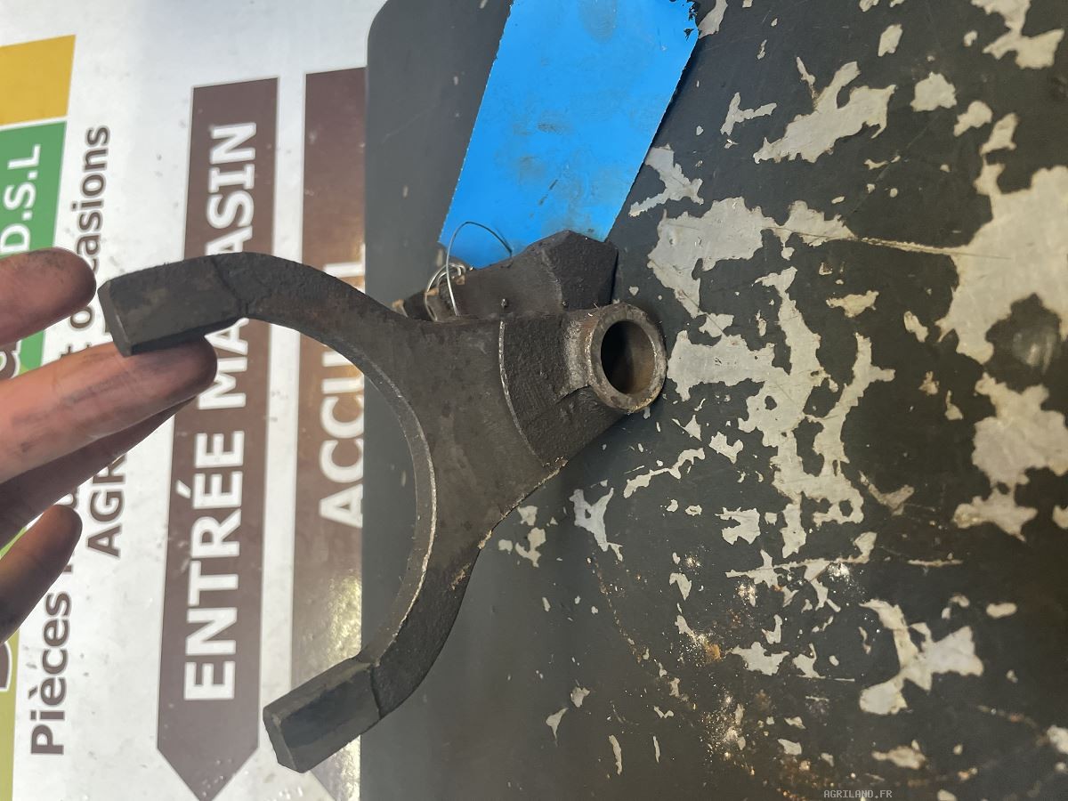 FOURCHETTE DE SELECTEUR DE VITESSE  LP : 1789