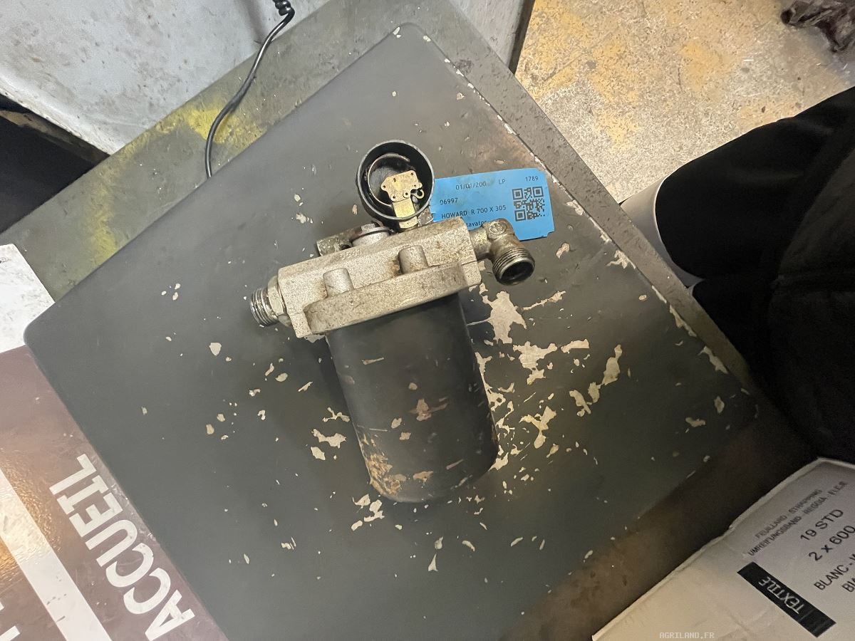 FILTRE A HUILE SUR BOTIER R700 LP : 1789