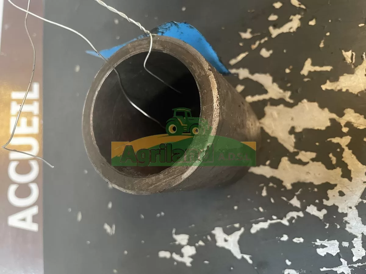 ENTRETOISE BOITIER R 700 LP : 1789