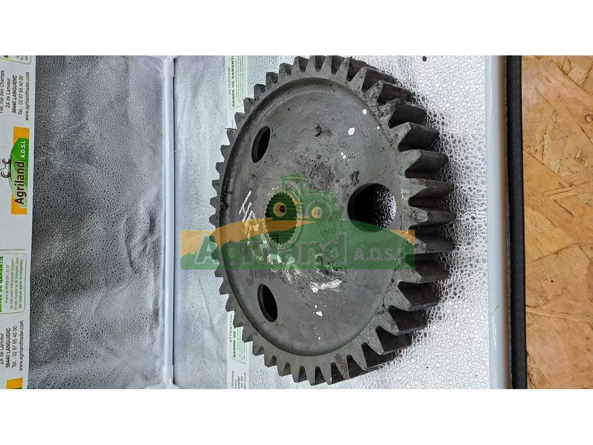 PIGNON LATERAL Z42 KUHN LP : 816