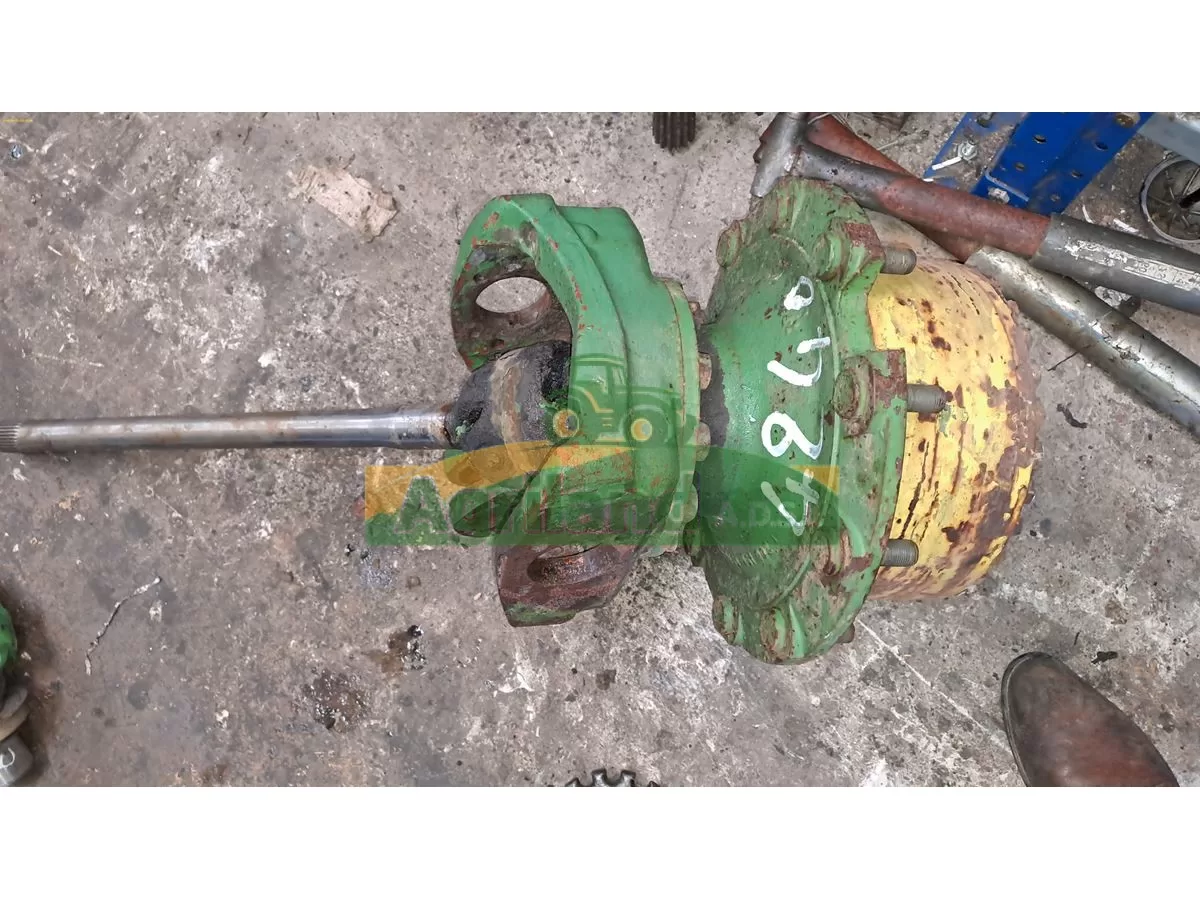 REDUCTEUR GAUCHE AVEC CARDAN LP : 782