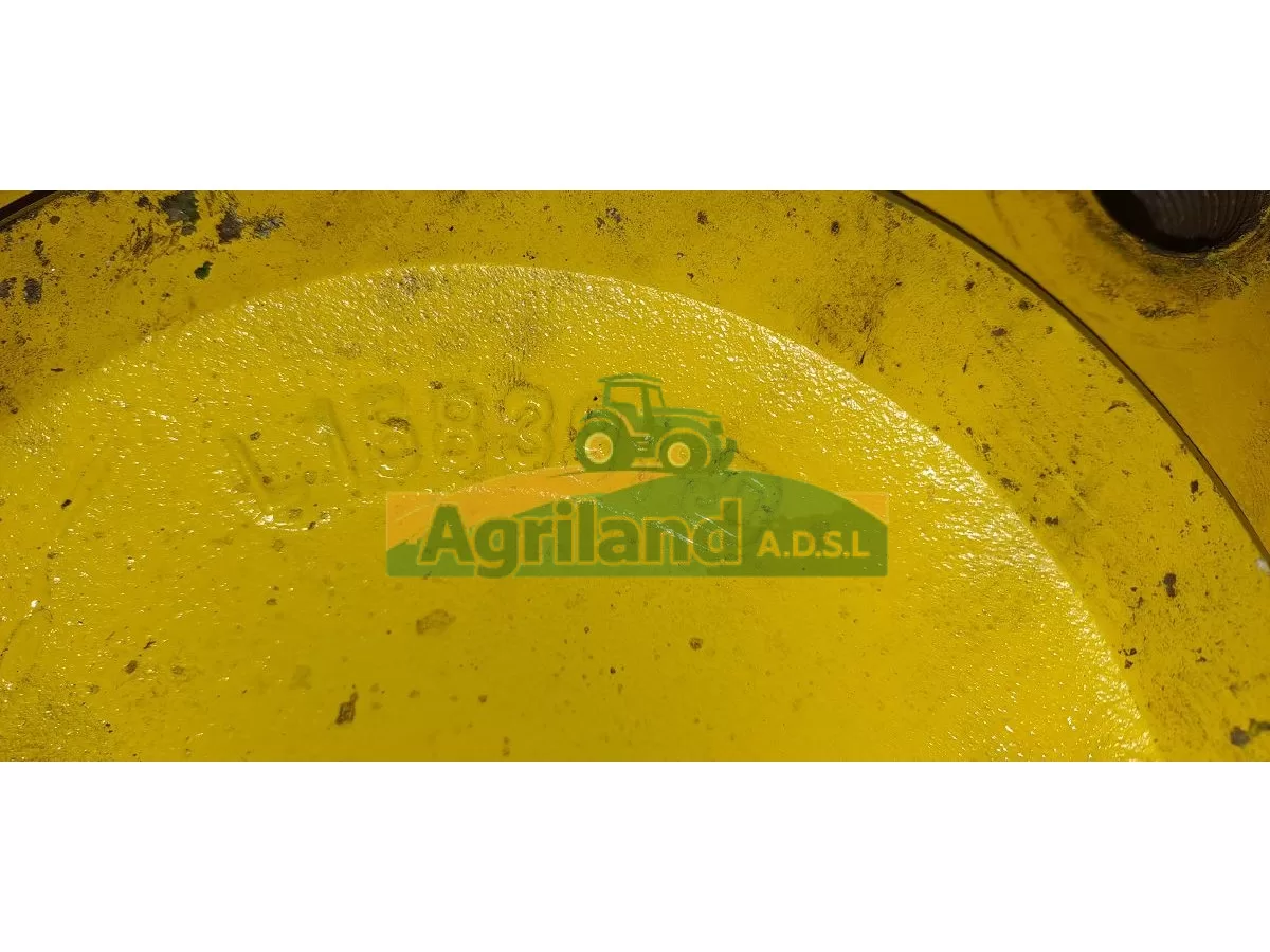 ARBRE DE ROUE ARRIERE LP : 1230