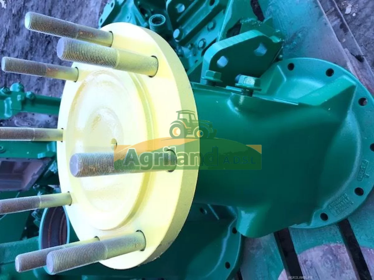 ARBRE DE ROUE ARRIERE DROITE OU GAUCHE LP : 1854