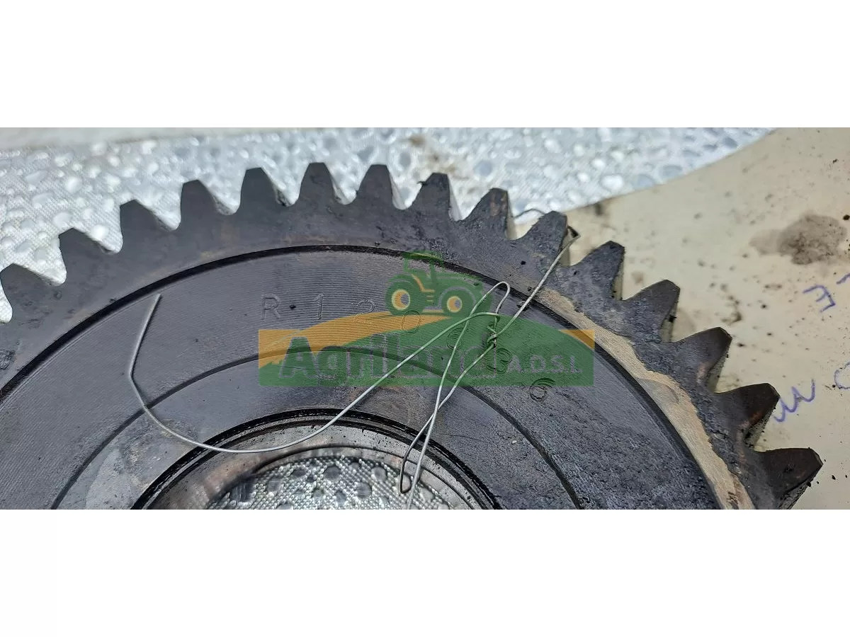 PIGNON DISTRIBUTION MOTEUR LP : 1854