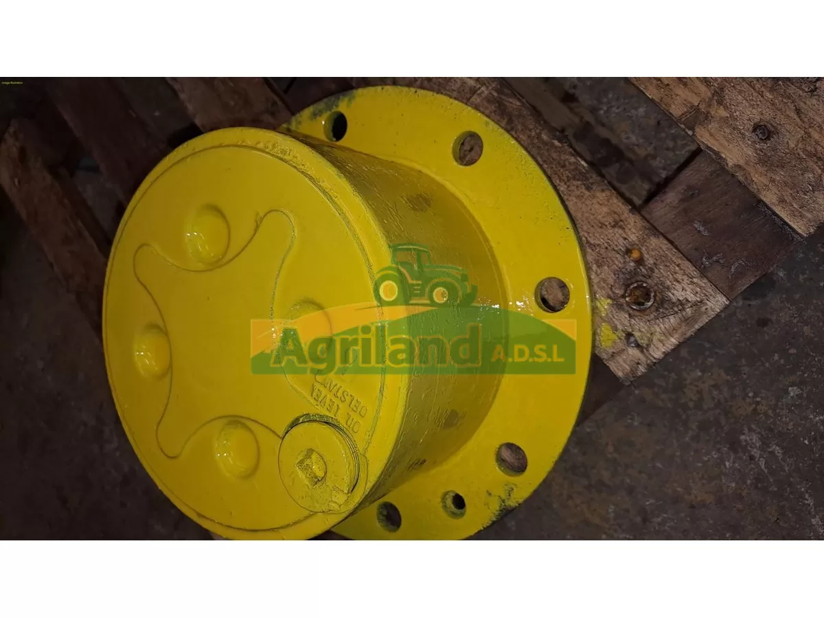 REDUCTEUR AVANT JD 6800 OCCASION 4 SATELLITES + COURONNE+ PORTE SATELLITE + DEMI ARBRE. LP : 1709