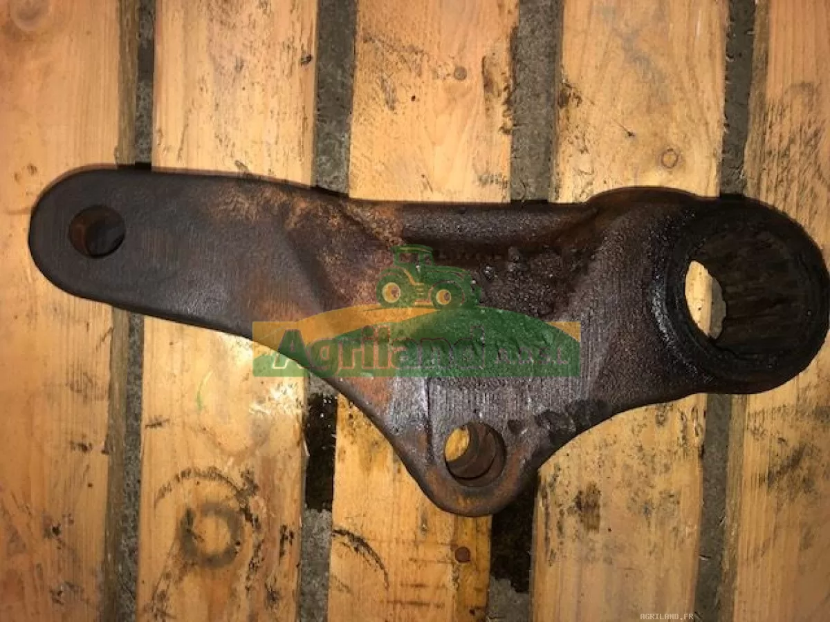 BRAS DE RELEVAGE ARR SUPERIEUR GAUCHE  LP : 1860