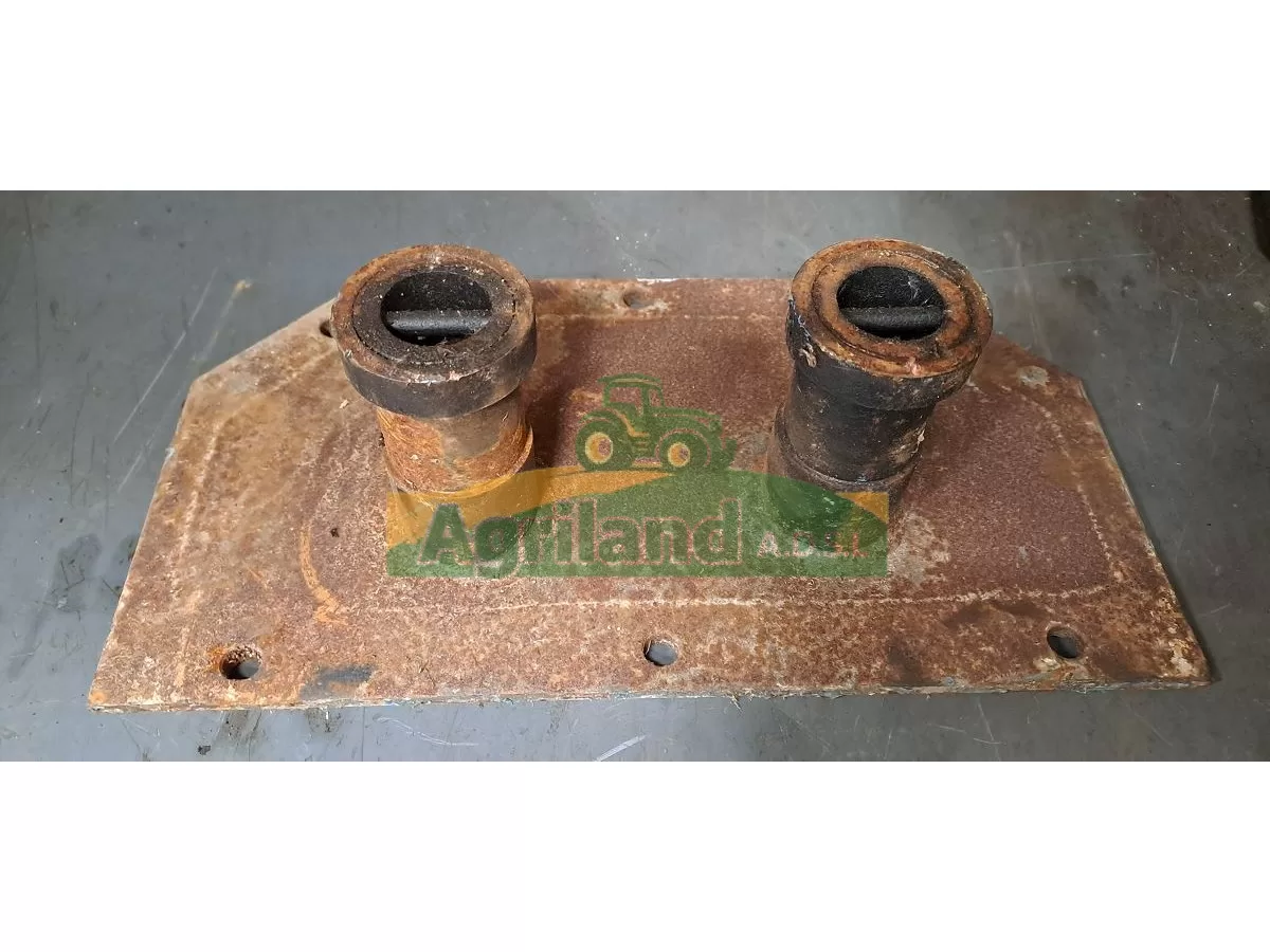 COUVERCLE DE RETENU DES PIGNONS  LP : 853