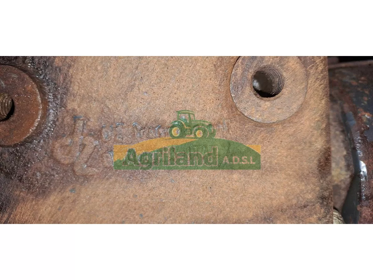 BOITIER COMPLET RENVOI D ANGLE AVEC COUPLE CONIQUE Z12/32 LP : 1834