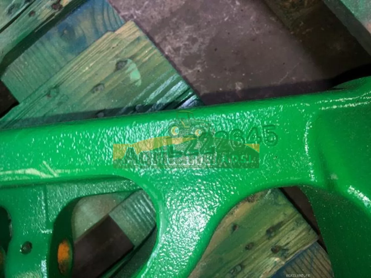 
SUPPORT D'ESSIEU AVANT LP : 1747