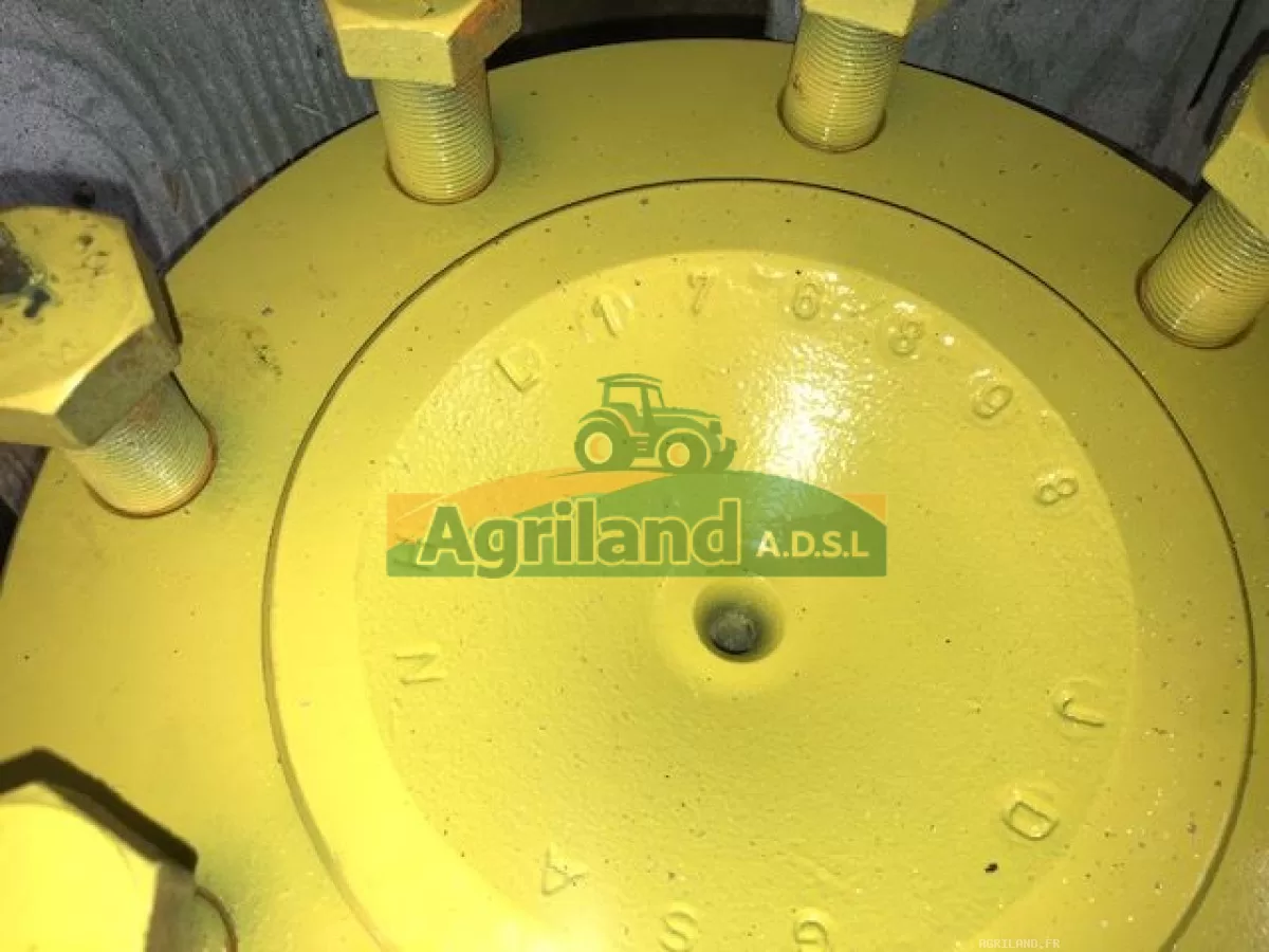 ARBRE DE ROUE ARRIERE DROITE ET GAUCHE LP : 1747