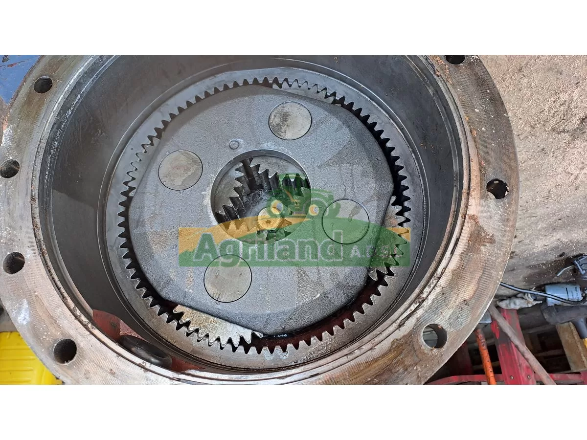 TROMPETTE ARRIERE DROITE AVEC ARBRE DE ROUE REDUCTEUR ET DEMI ARBRE