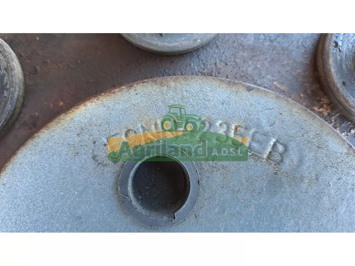 TROMPETTE ARRIERE DROITE AVEC ARBRE DE ROUE REDUCTEUR ET DEMI ARBRE