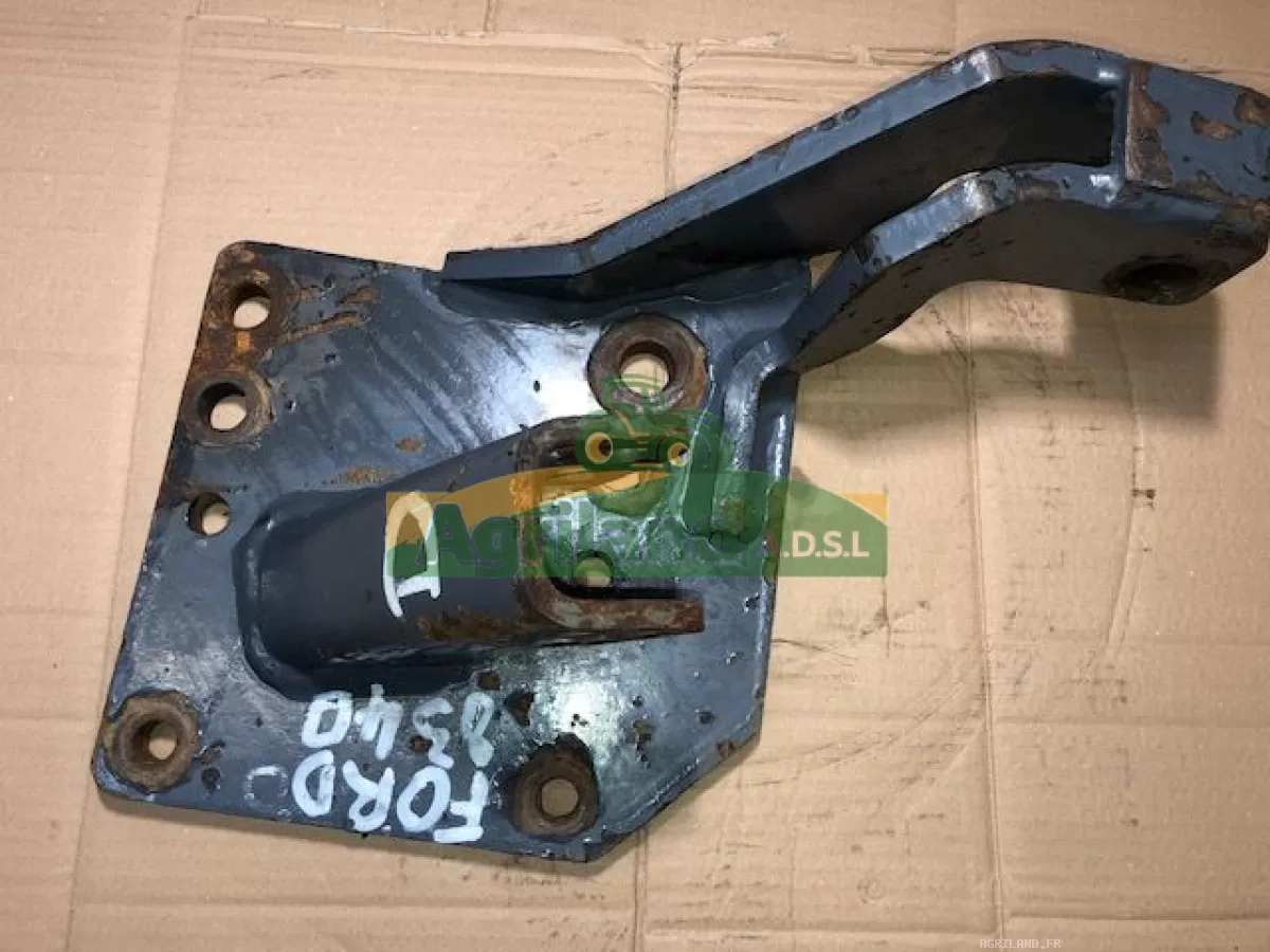 BRACKET DE RELEVAGE ARR GAUCHE