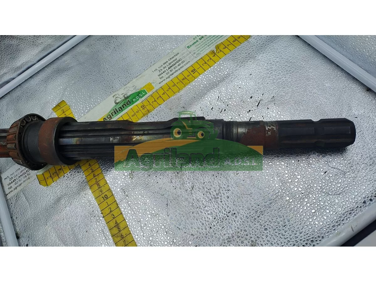 ARBRE PRIMAIRE AVEC SORTIE PTO ARRIERE