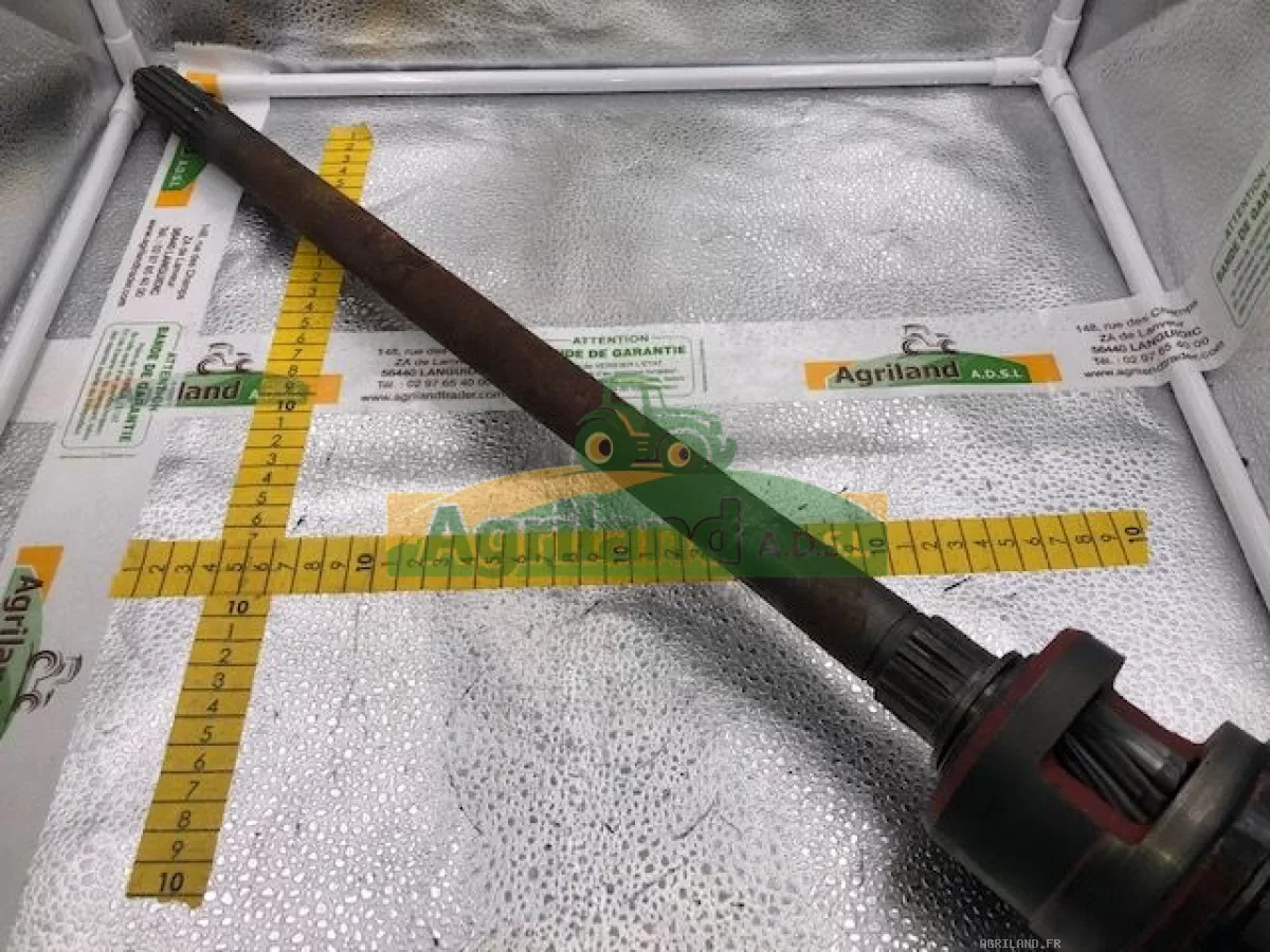 ARBRE DE TRANSMISSION  AVEC COUVERCLE 