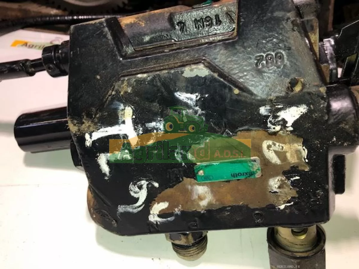 DISTRIBUTEUR À DOUBLE EFFET 