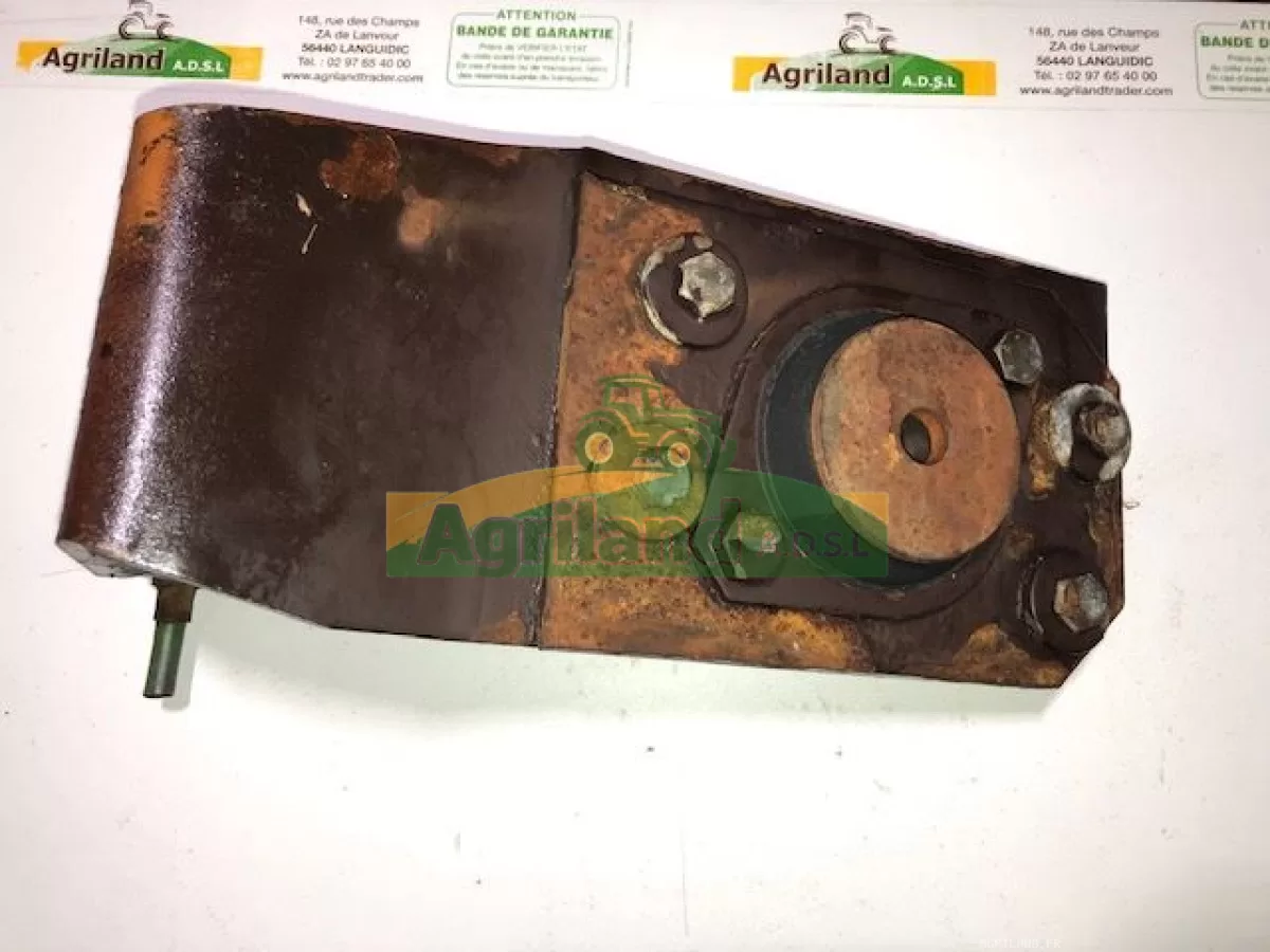 SUPPORT DE CABINE DROIT 