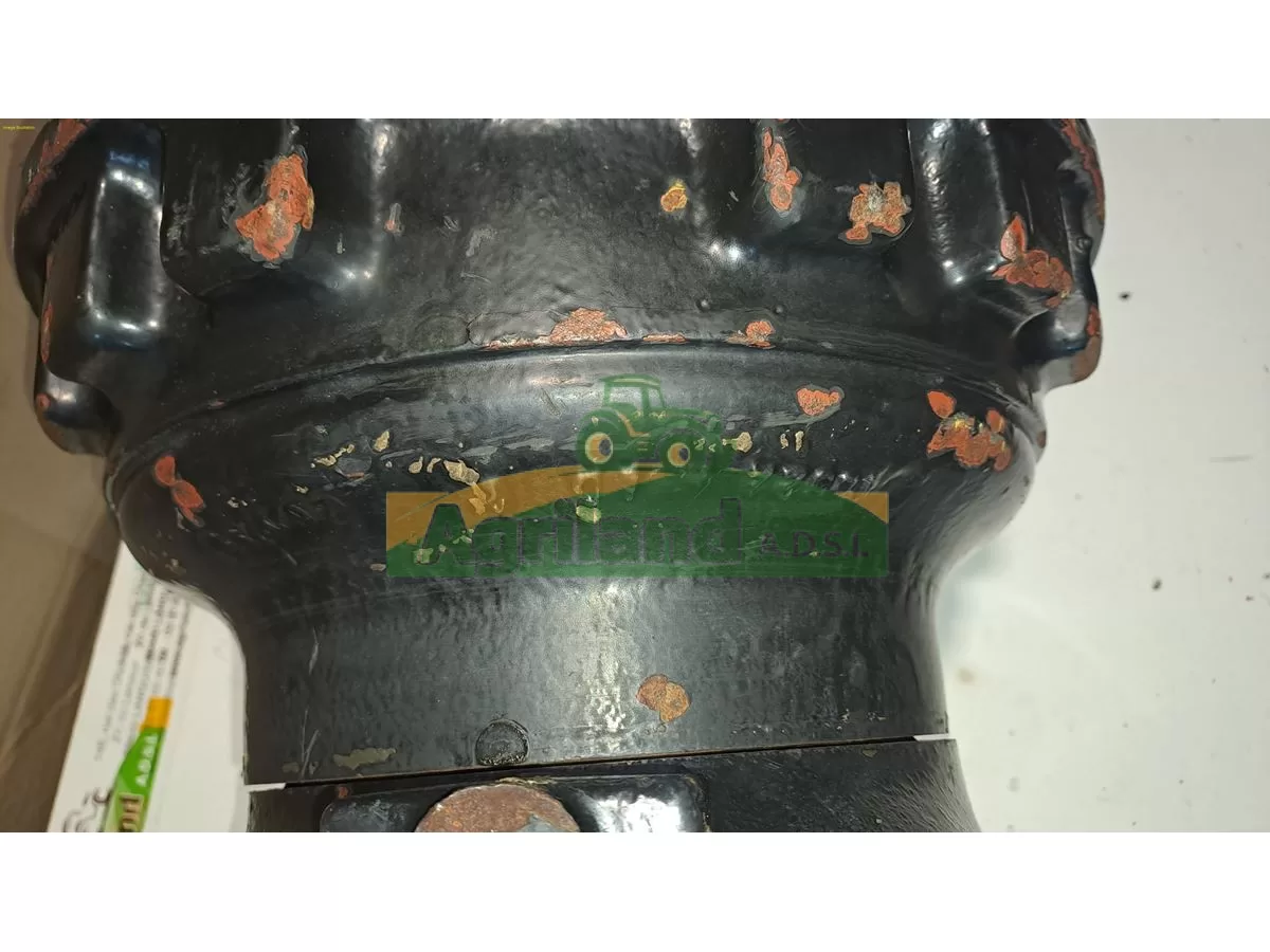 CARTER PIVOT DROIT AVEC MOYEU