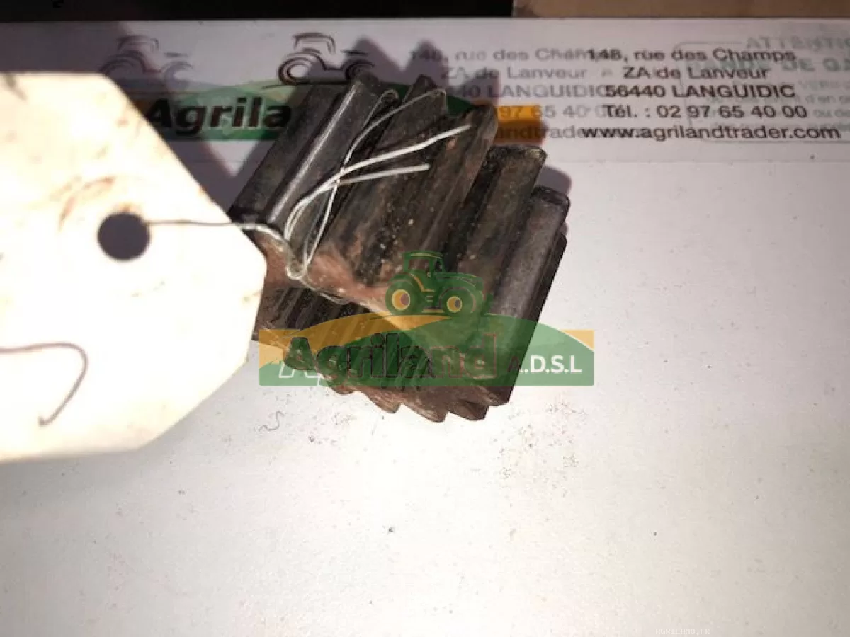 PIGNON Z15/22 DE REDUCTEUR DE PONT AVANT 