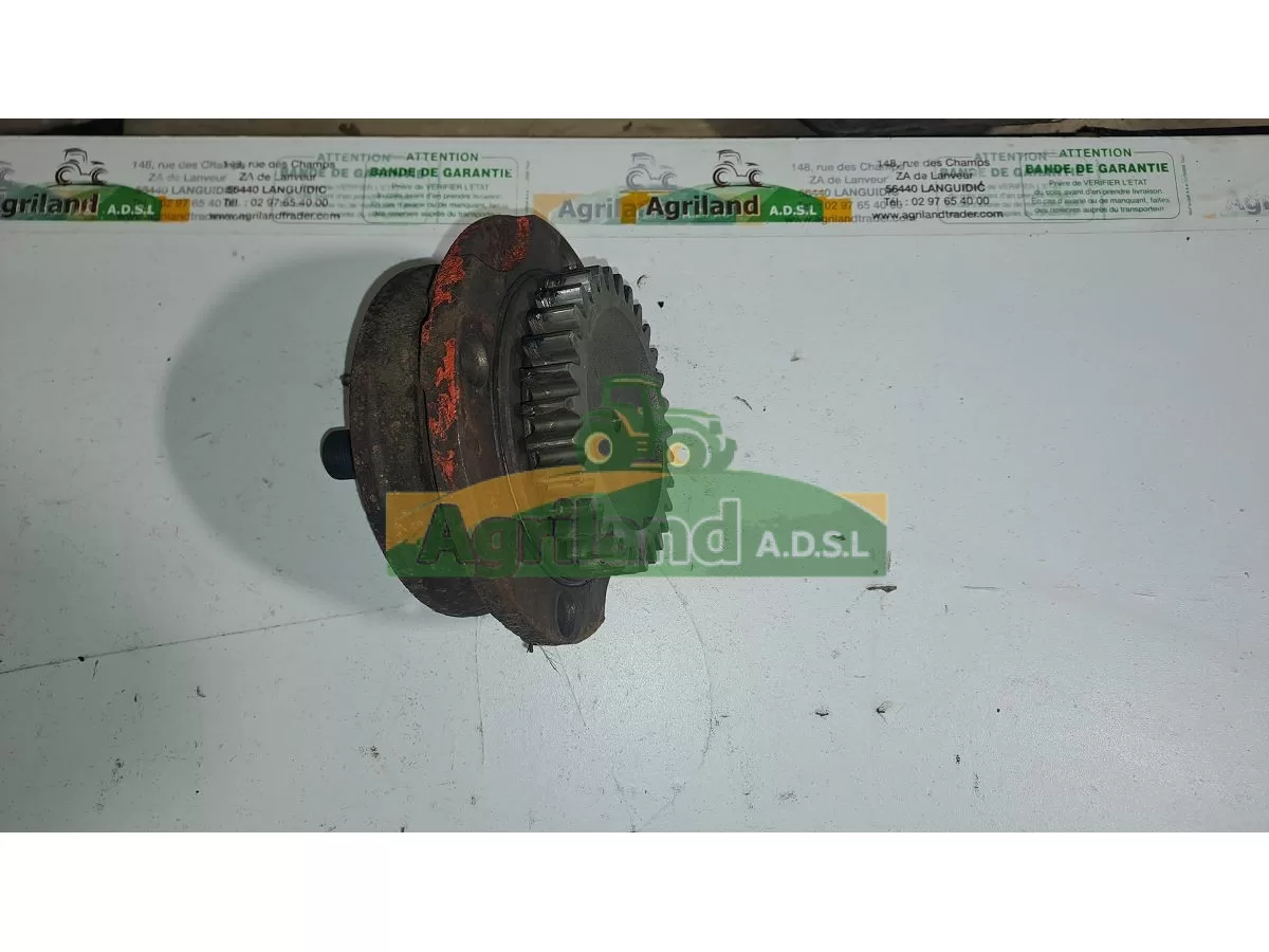 PALIER MENANT( PIGNON Z30) SANS PIGNON ( HS )