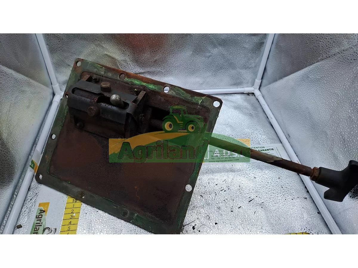 SUPPORT LEVIER DE VITESSE ET LEVIER DE VITESSE