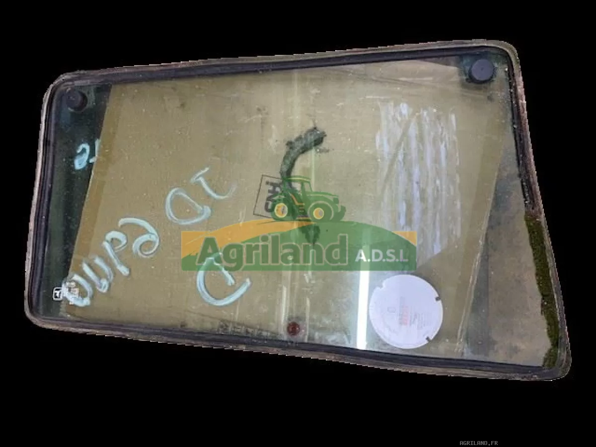 VITRE LATERALE DROITE 