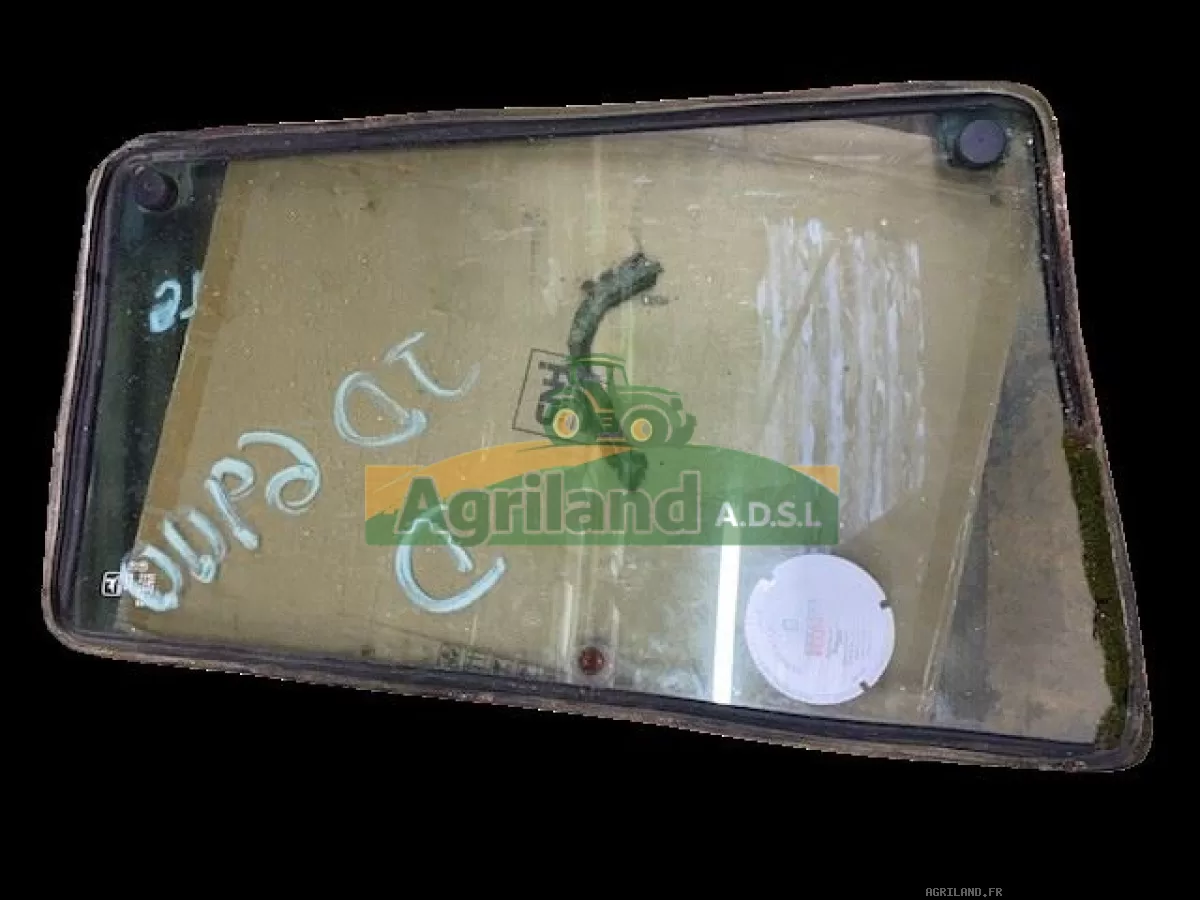 VITRE LATERALE DROITE 