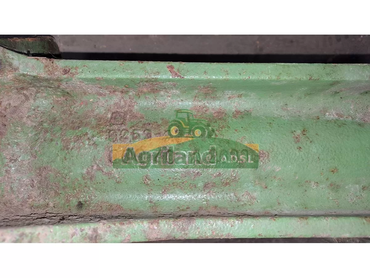 BOITIER (AU DESSUS DU LAMIER)