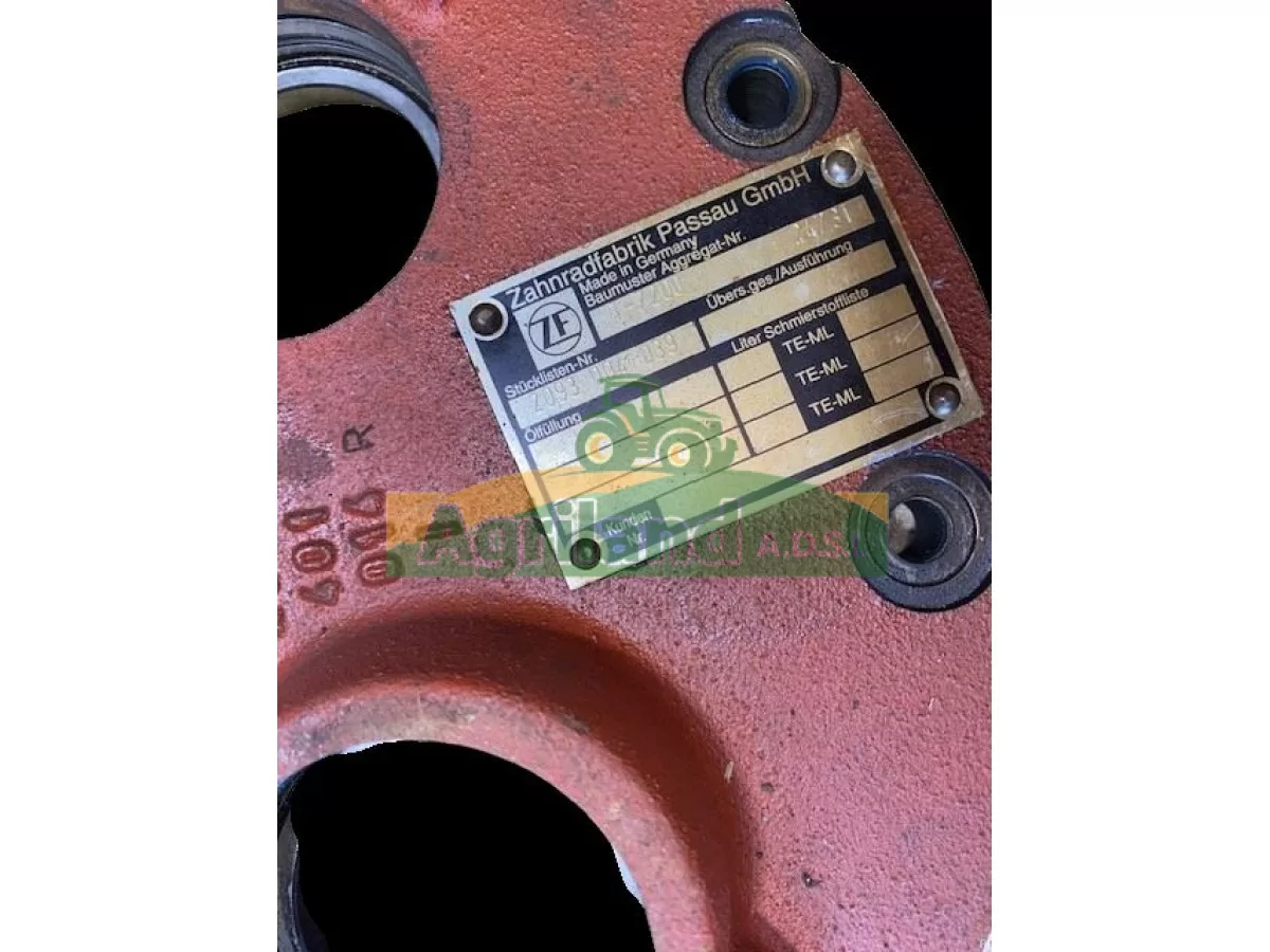 COUVERCLE DE TRANSMISSION 