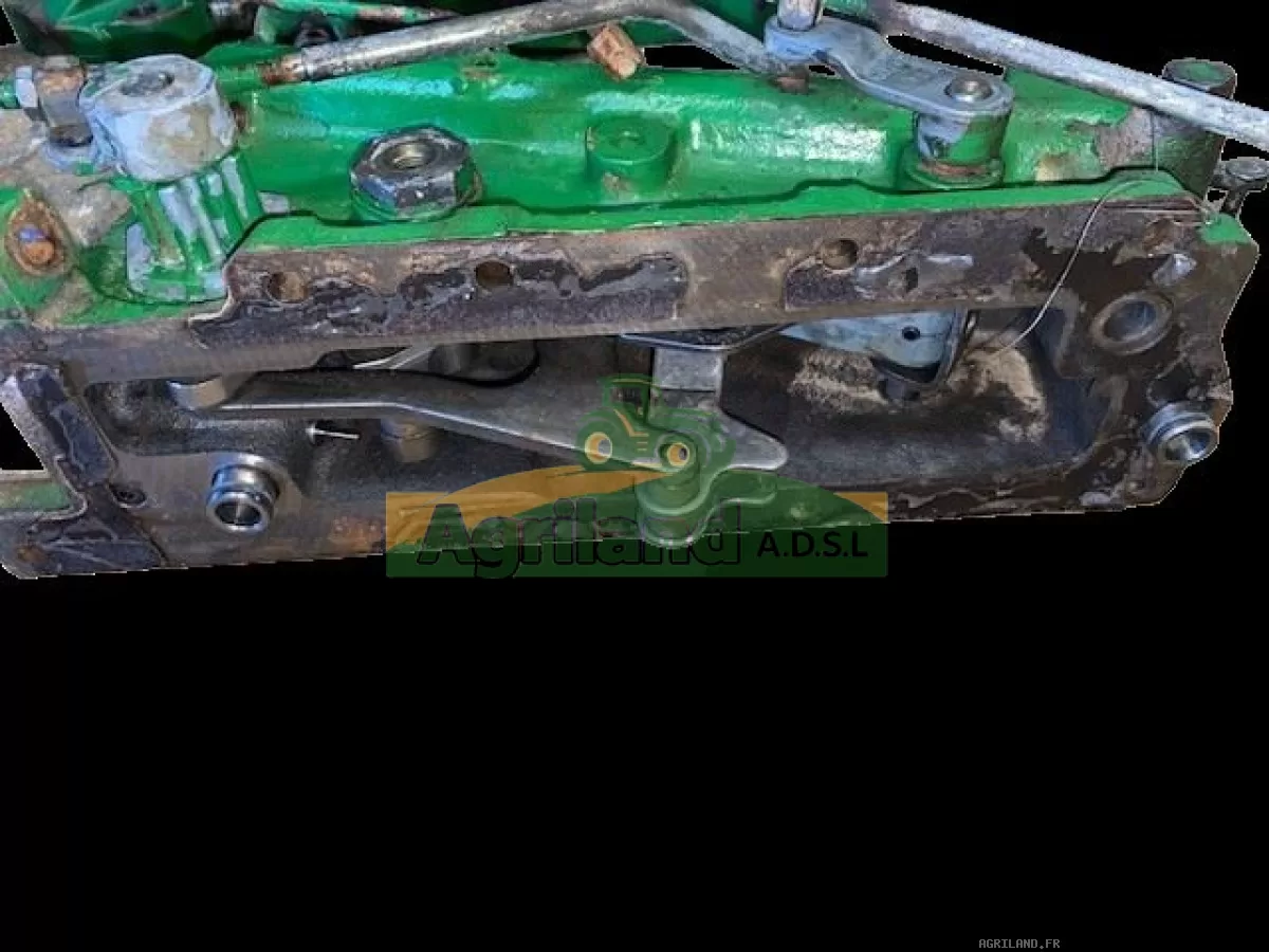 CARTER DE COMMANDE DE RELEVAGE ARRIERE