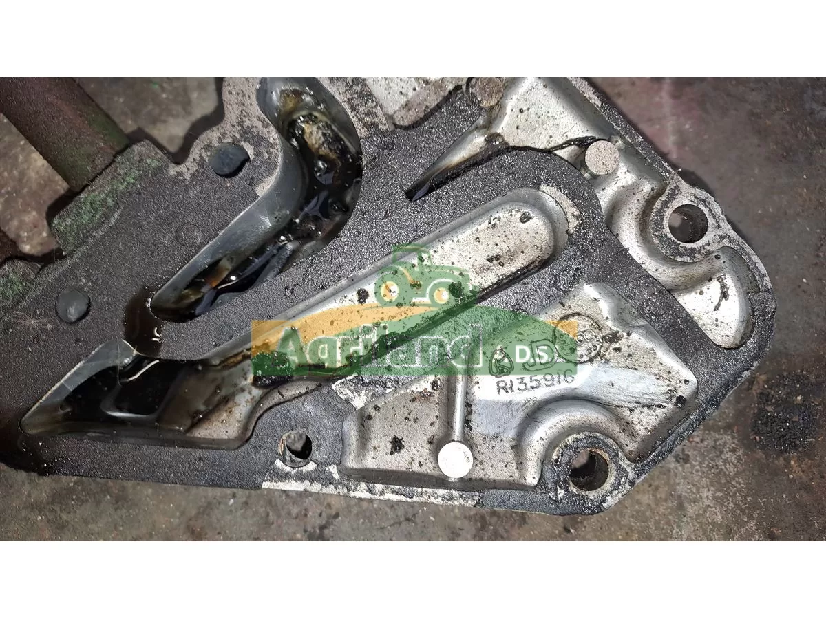 SUPPORT DE FILTRE À HUILE 