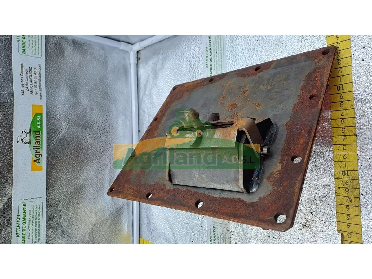 COUVERCLE DE BOITIER AVEC LEVIER DE VITESSE