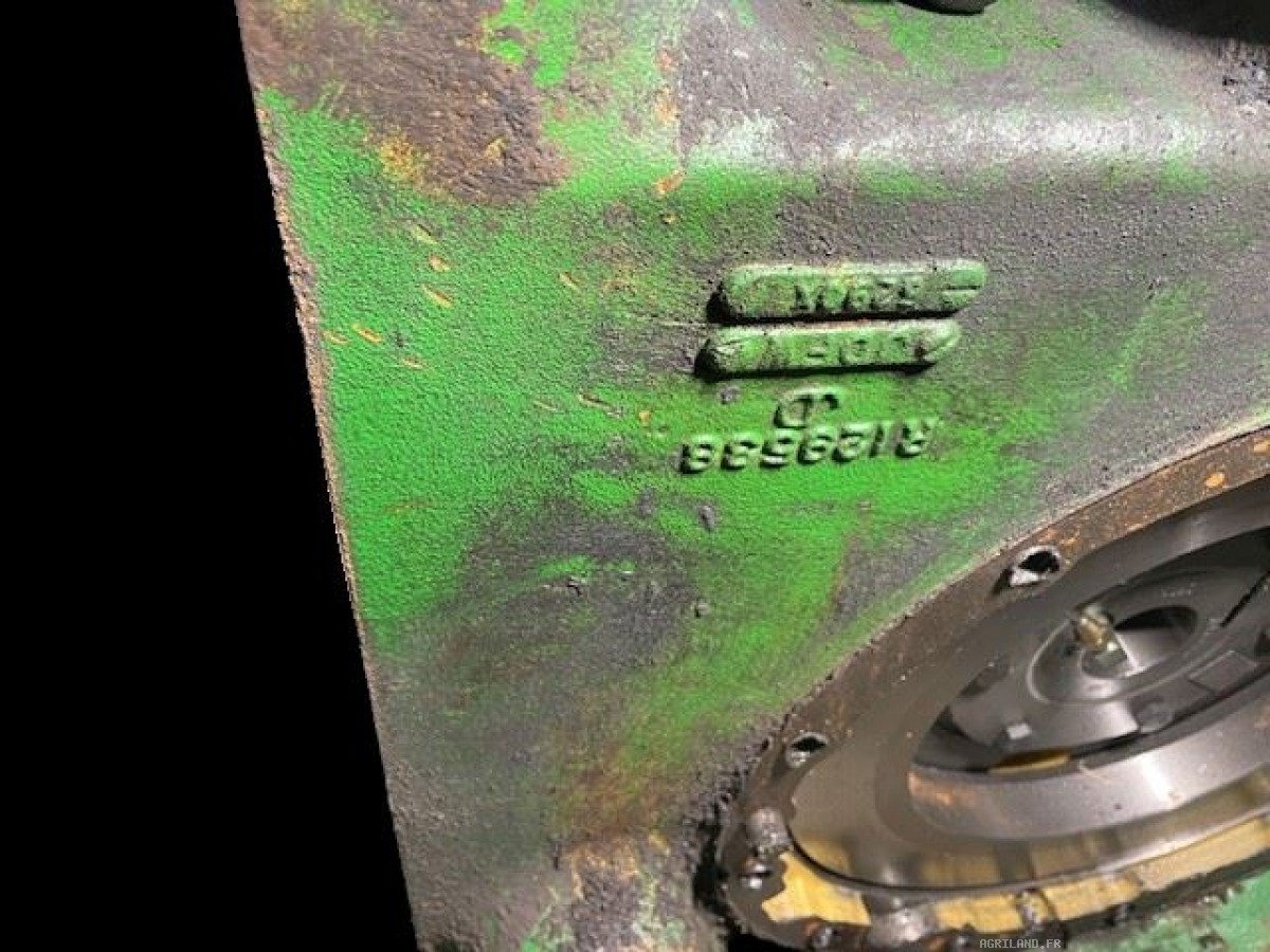 ENSEMBLE CARTER DE  PONT ARRIERE ET CARTER DE BOITE  COMPLET 