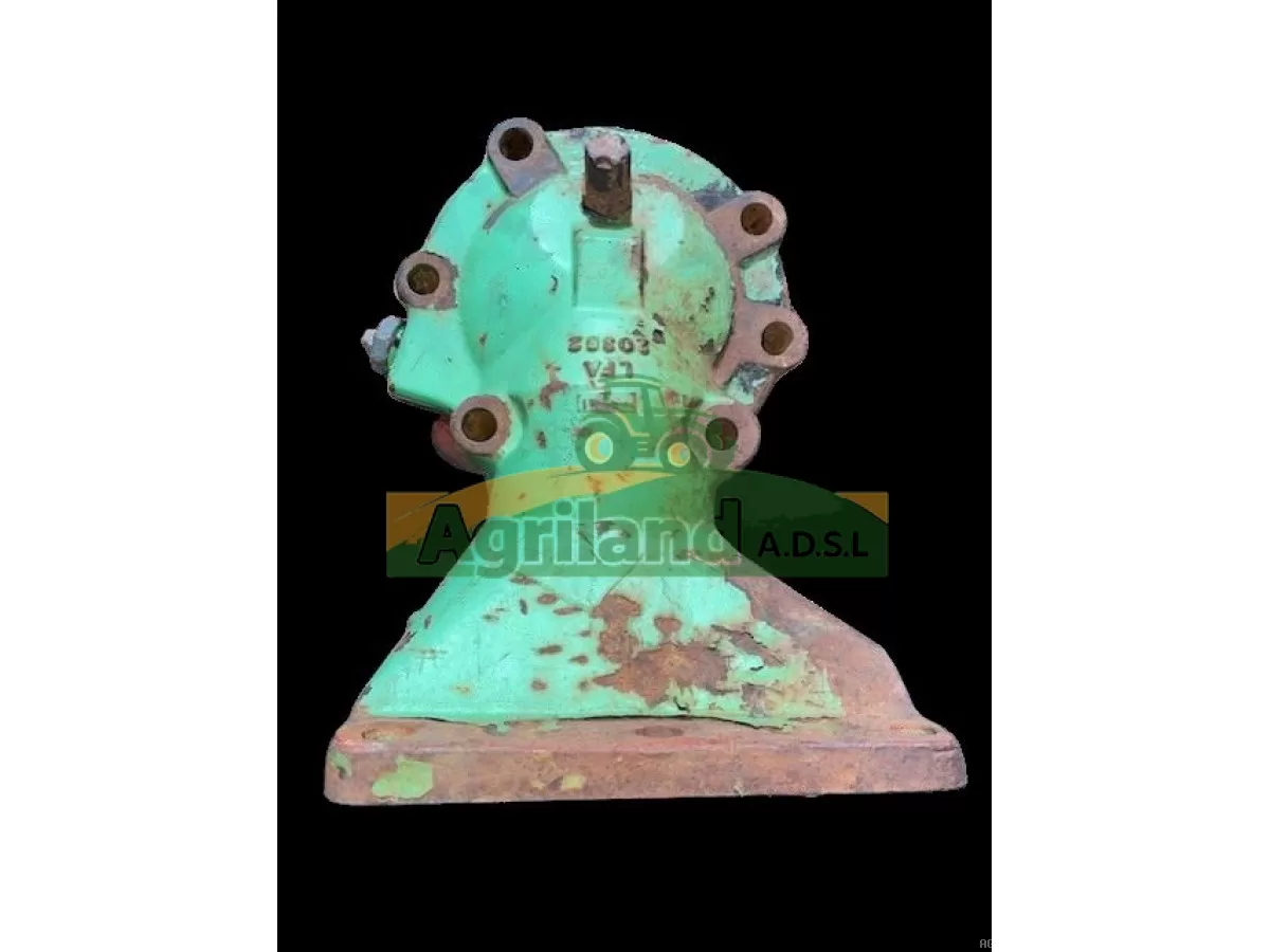 BOITIER AVEC ARBRE CONIQUE Z10