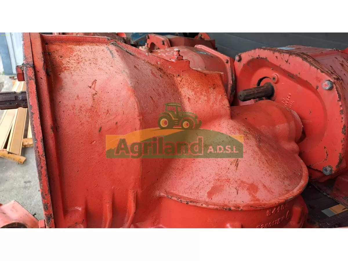 BOITIER COMPLET  DE HERSE ROTATIVE KUHN 1003 1004 