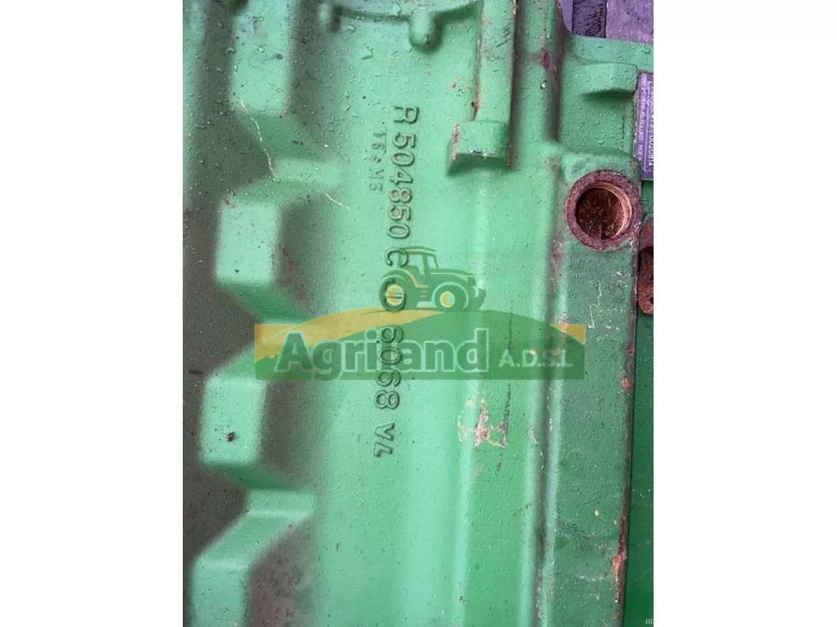 BLOC NU AVEC PALIERS 