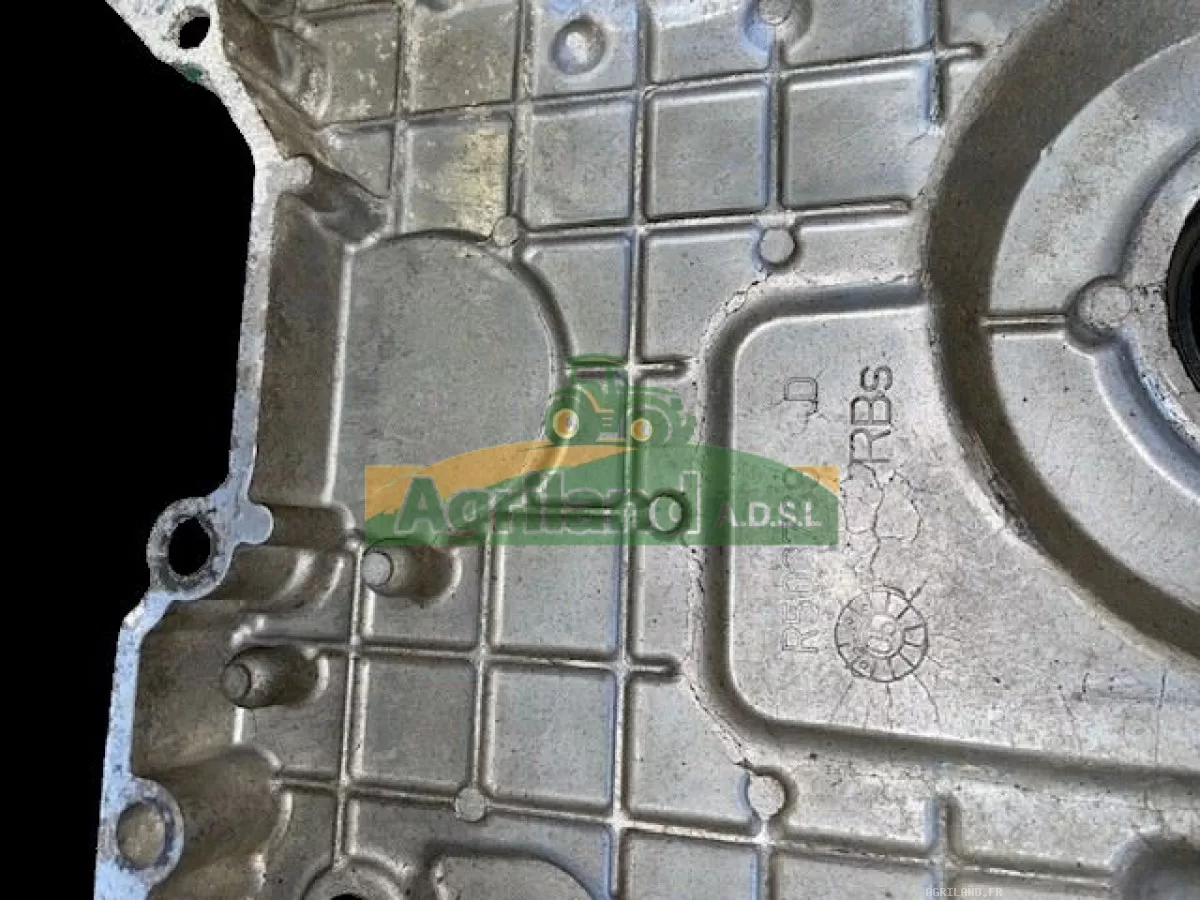 COUVERCLE DE DISTRIBUTION