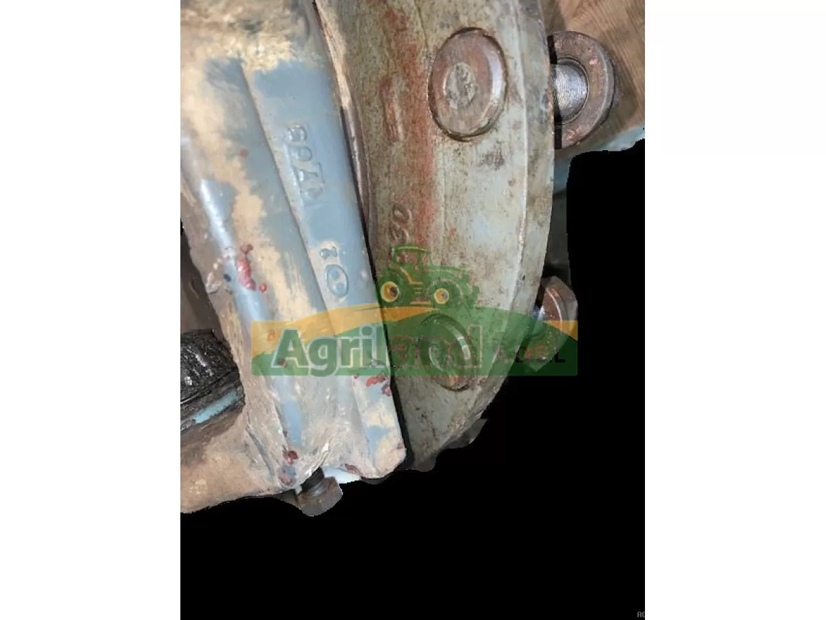 CARTER PIVOT DROIT + MOYEU 